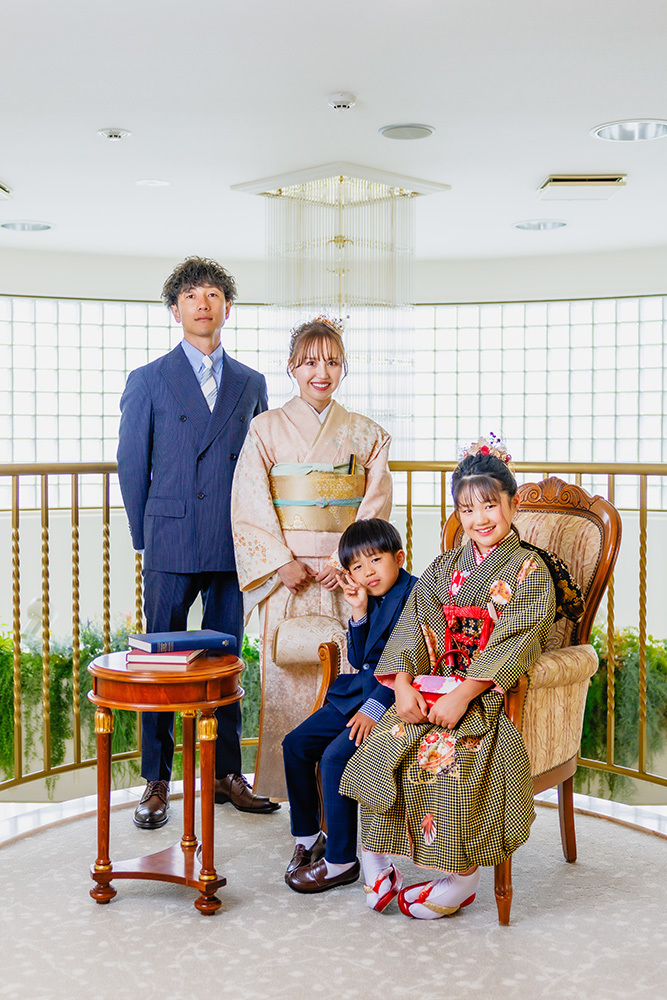 静岡市・富士市・沼津市のドレス専門店フィーノ記念日の家族写真の記念撮影