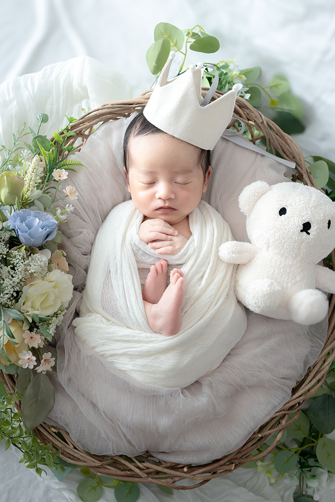 静岡市・富士市・沼津市のドレス専門店フィーノ記念日のニューボーン（新生児の記念撮影）