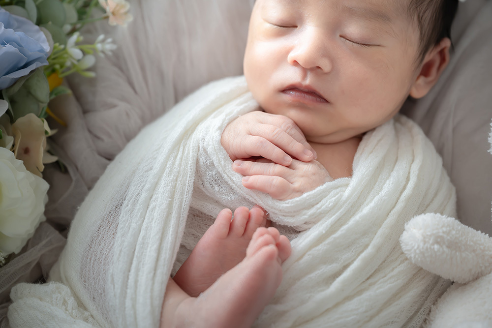 静岡市・富士市・沼津市のドレス専門店フィーノ記念日のニューボーン（新生児の記念撮影）