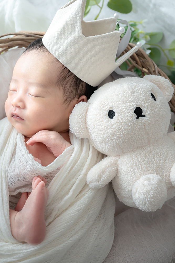 静岡市・富士市・沼津市のドレス専門店フィーノ記念日のニューボーン（新生児の記念撮影）