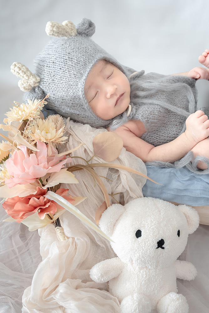 静岡市・富士市・沼津市のドレス専門店フィーノ記念日のニューボーン（新生児の記念撮影）