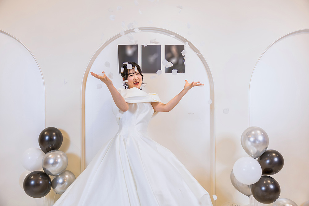 静岡市・富士市・沼津市のドレス専門店フィーノ記念日のソロウエディングの記念撮影