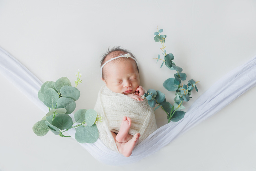 静岡市・富士市・沼津市のドレス専門店フィーノ記念日のニューボーン（新生児の記念撮影）