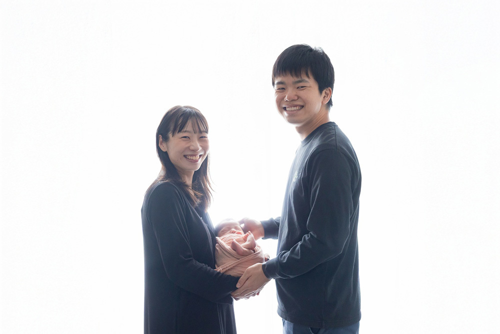 静岡市・富士市・沼津市のドレス専門店フィーノ記念日のニューボーン（新生児の記念撮影）