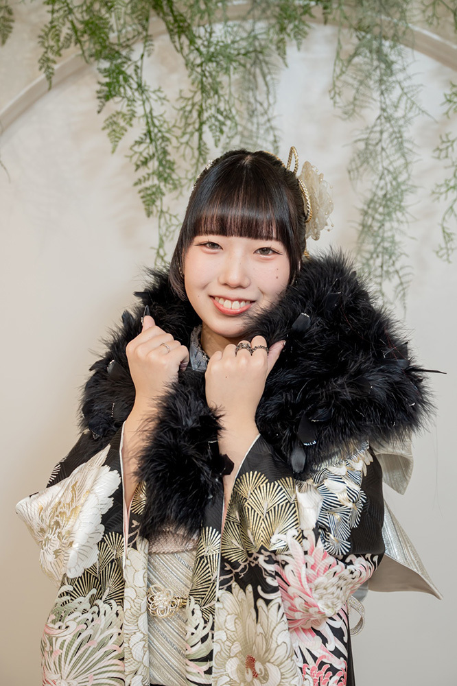 富士市成人式の記念写真撮影・フィーノ富士店のスタジオでの成人式前撮りの撮影